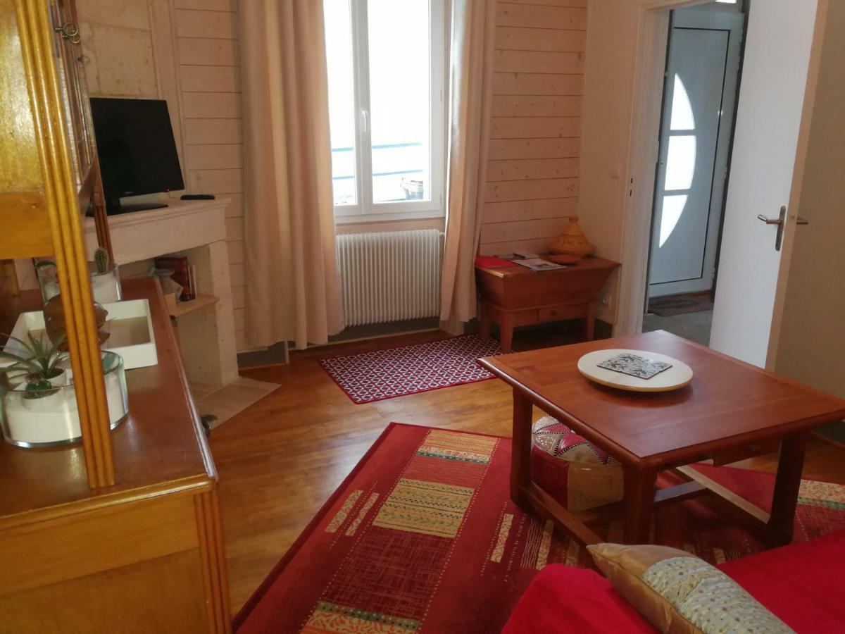 Comme Chez Vous Apartment Ruelle-sur-Touvre Bagian luar foto